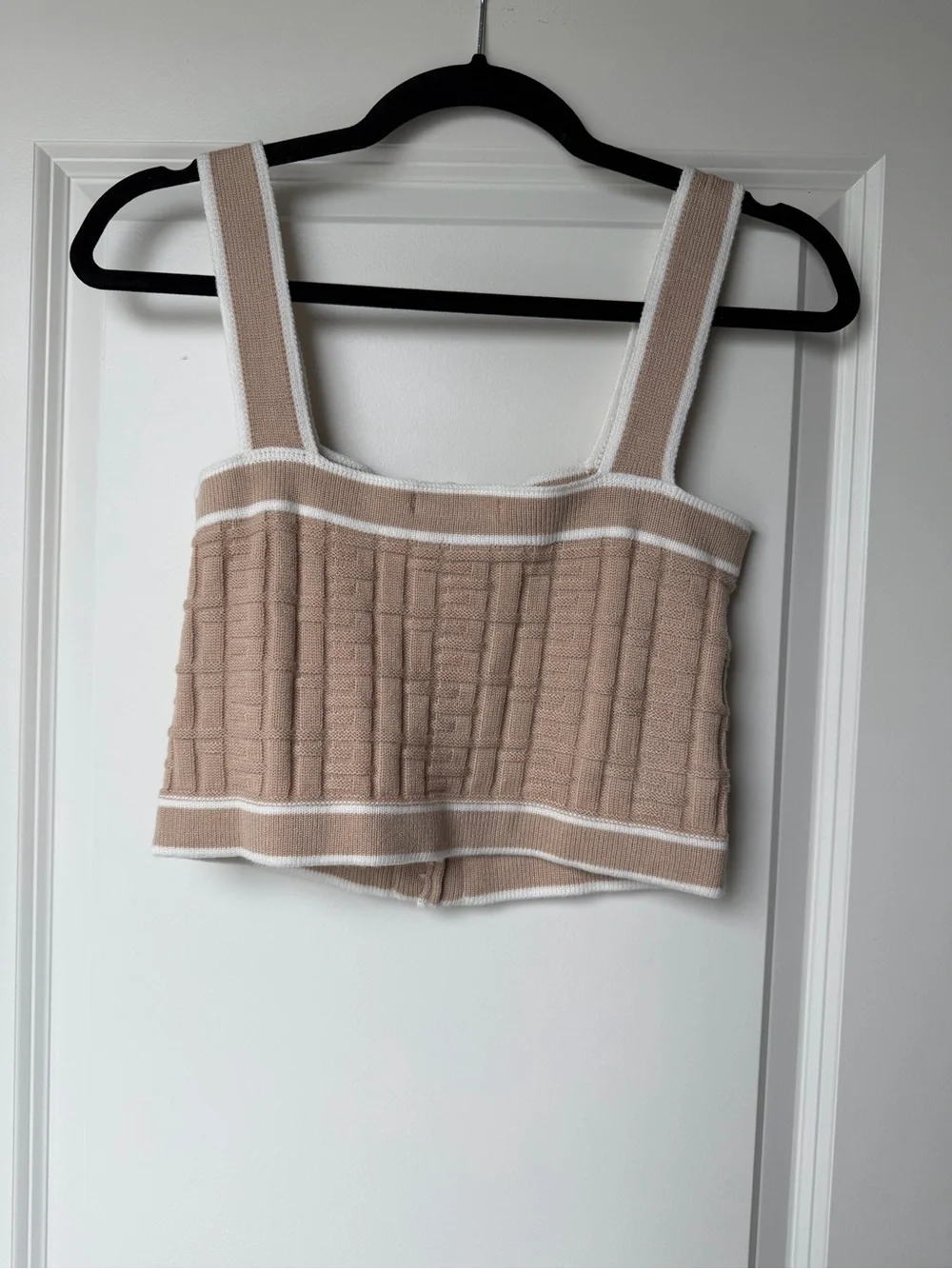 SHEIN Beige Knit Tank with White Trim - Picture 2 of 3